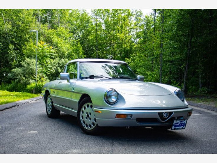 Thumbnail Photo undefined for 1992 Alfa Romeo Spider Veloce